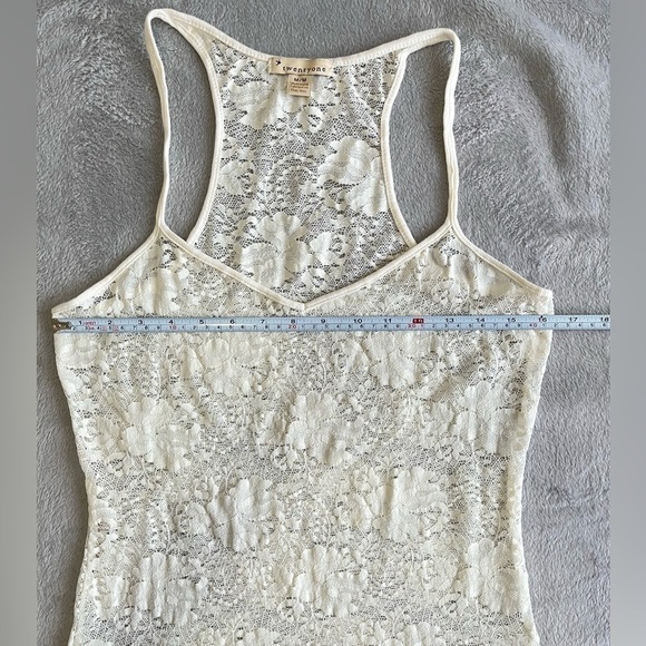 𝅺💜3/$15 Twentyone Spaghetti Strap Lace White tank tops size M - Picture 3 of 7